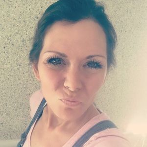 Meet your Posher, Valerie